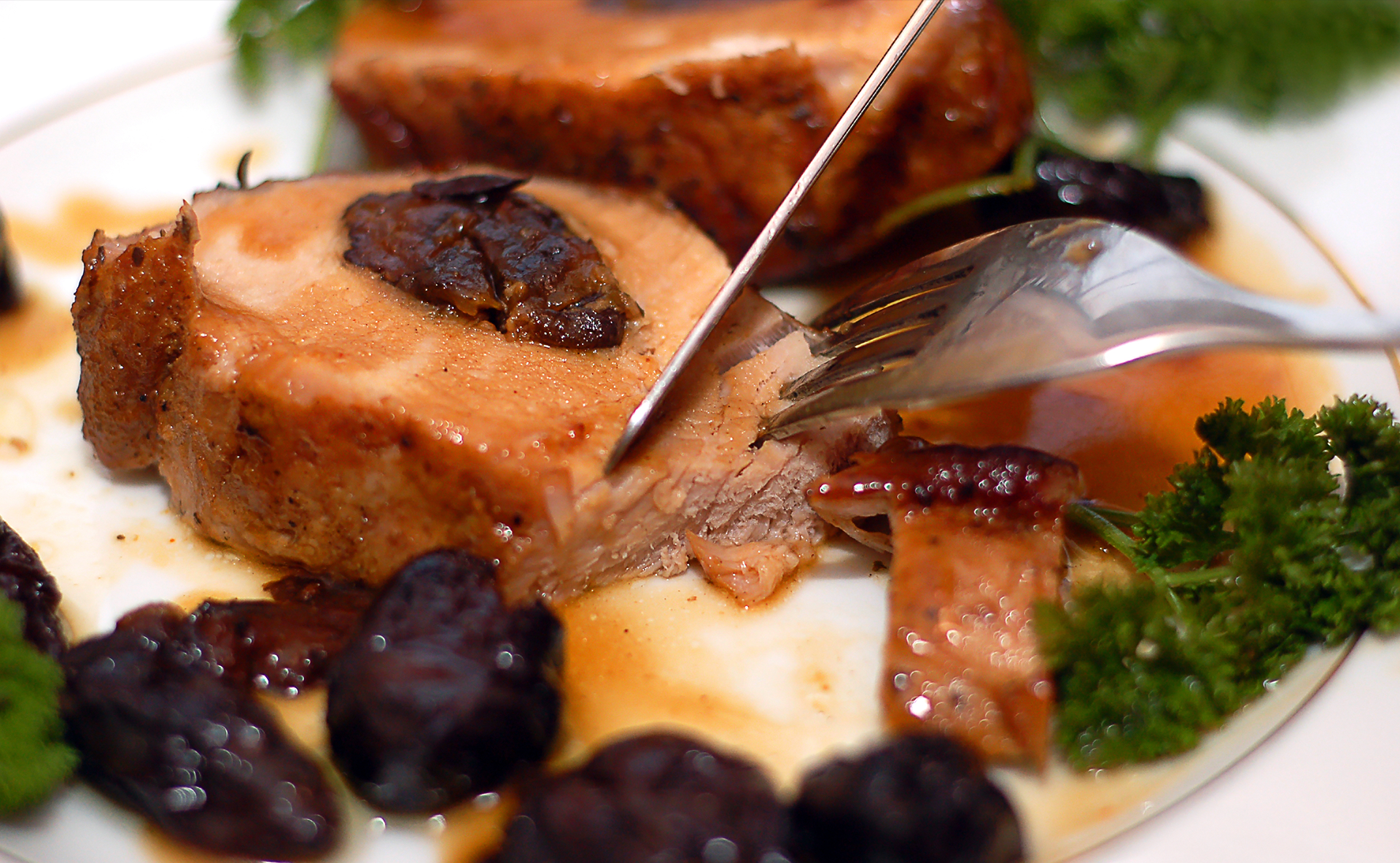 Recetas para tu cena de año nuevo: pierna de cerdo en salsa de ciruela |  Cornershop by Uber - México